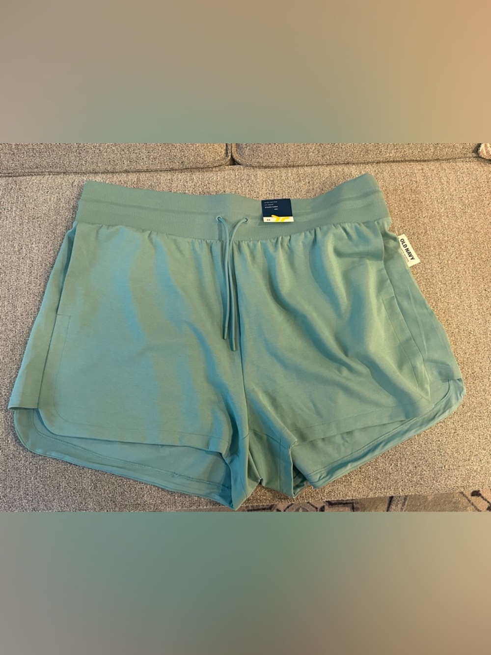 Old Navy Women’s 3X Athletic Dynamic Fleece Shorts NWT - Picture 3 of 4